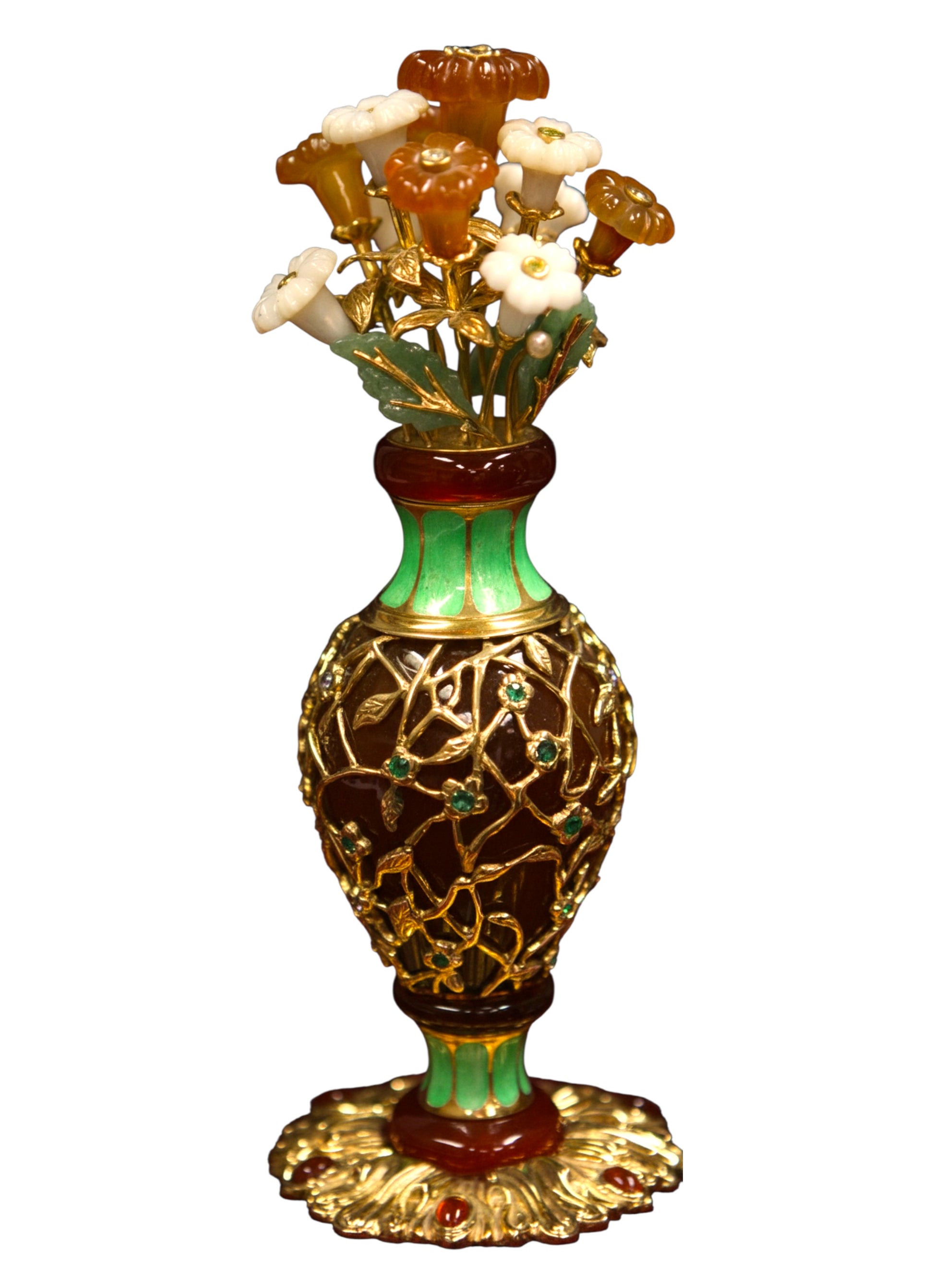 Hand-carved agate flower bouquet crowning the Royal Bouquet centerpiece, inlaid with diamonds and sapphires, crafted in solid 18K yellow gold as part of an individually made luxury art set.